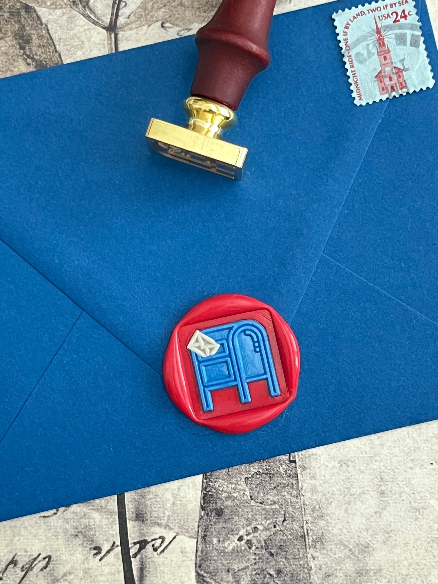 Chunky Mailbox
