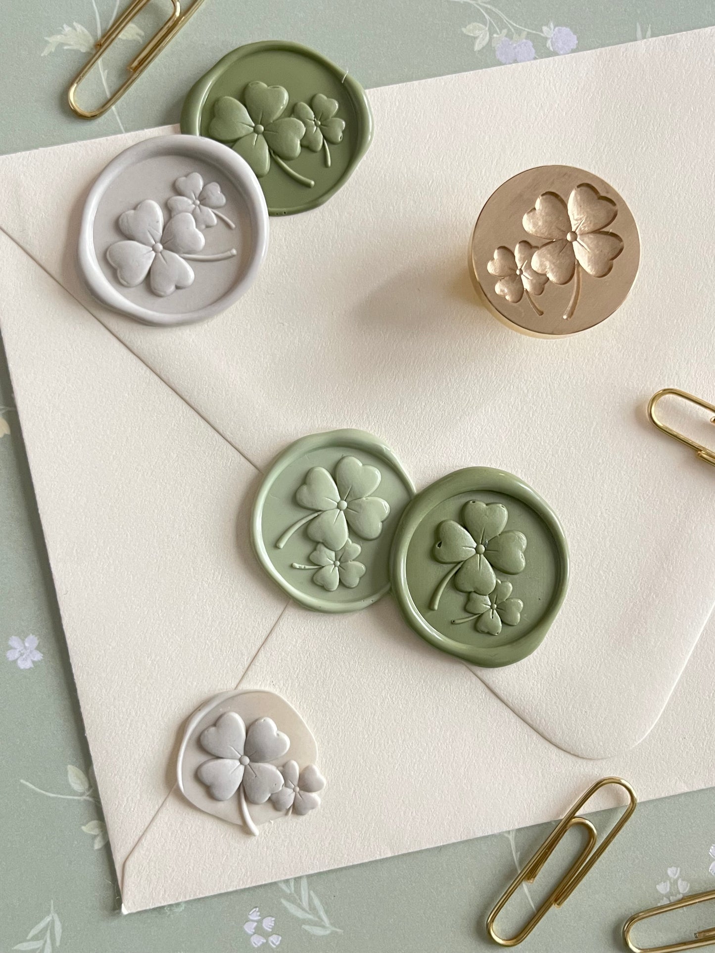4 Leaf Clovers