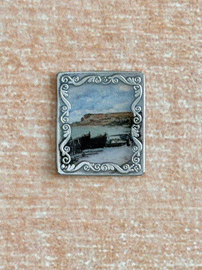 Wavy Frame