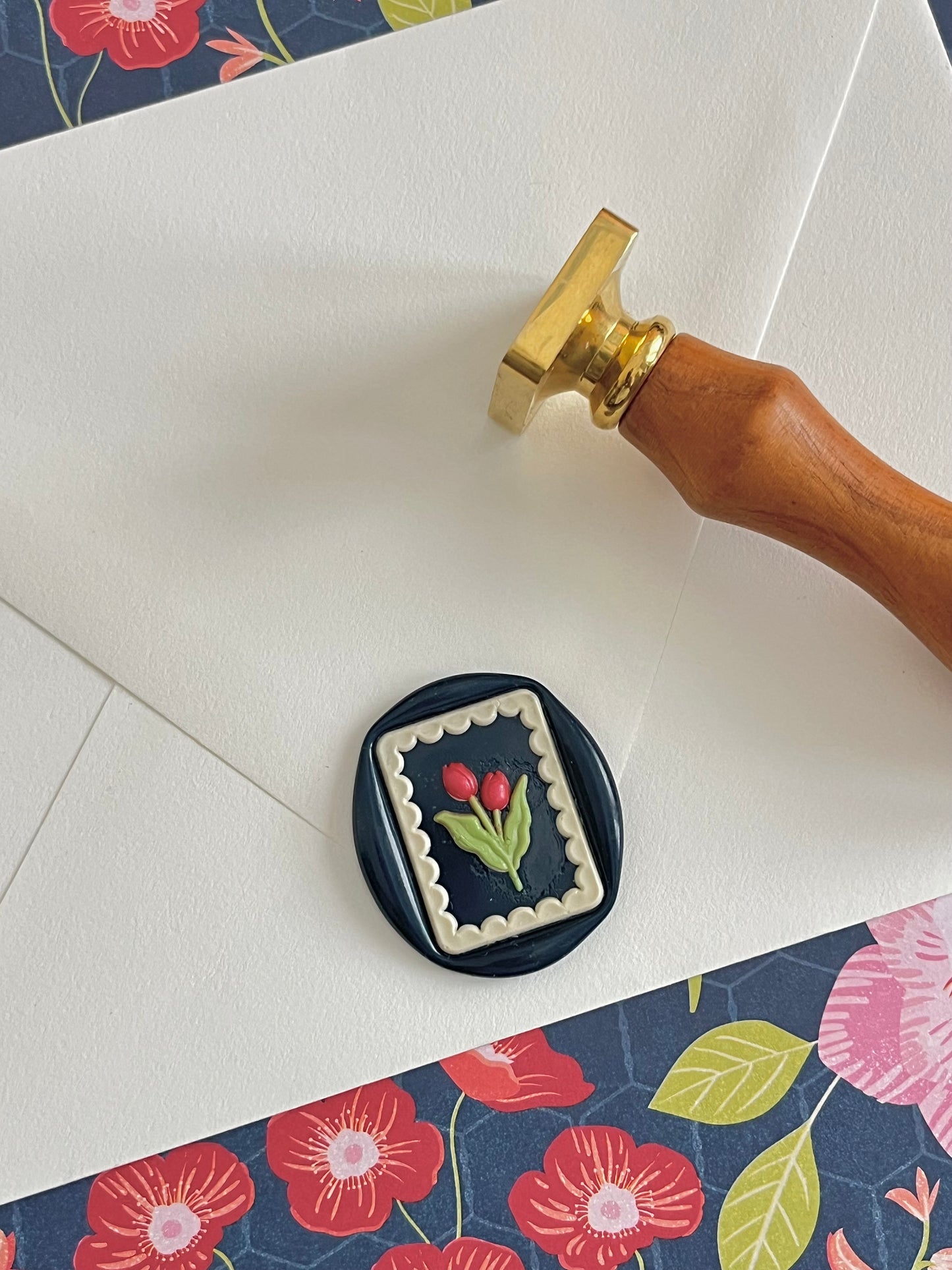 Tulip Post