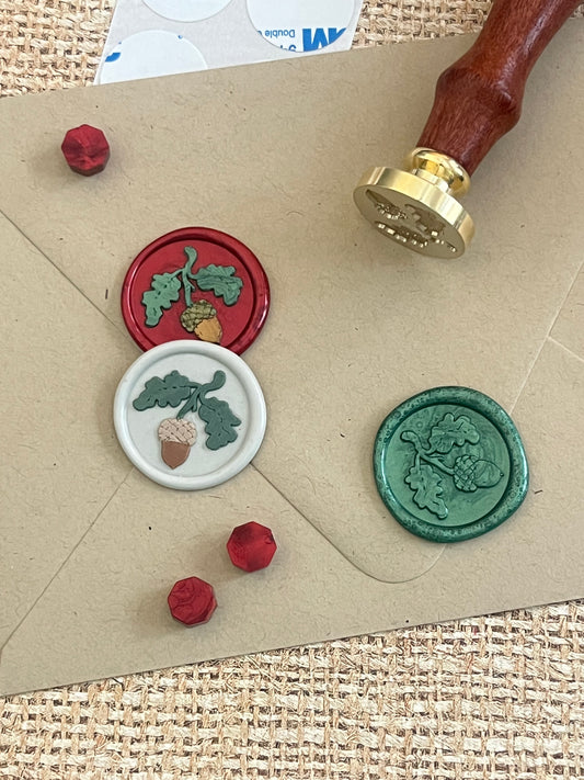 Elegant Acorn