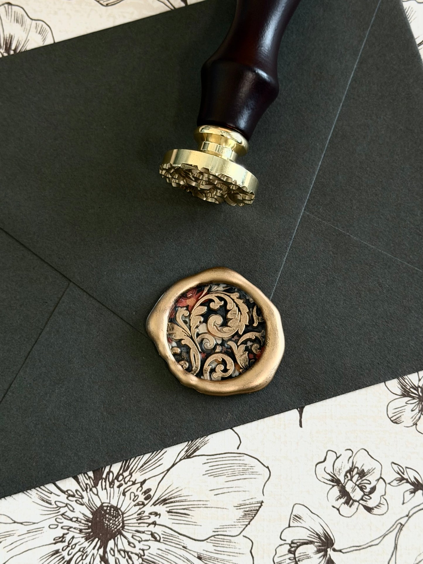 Elegant Acanthus