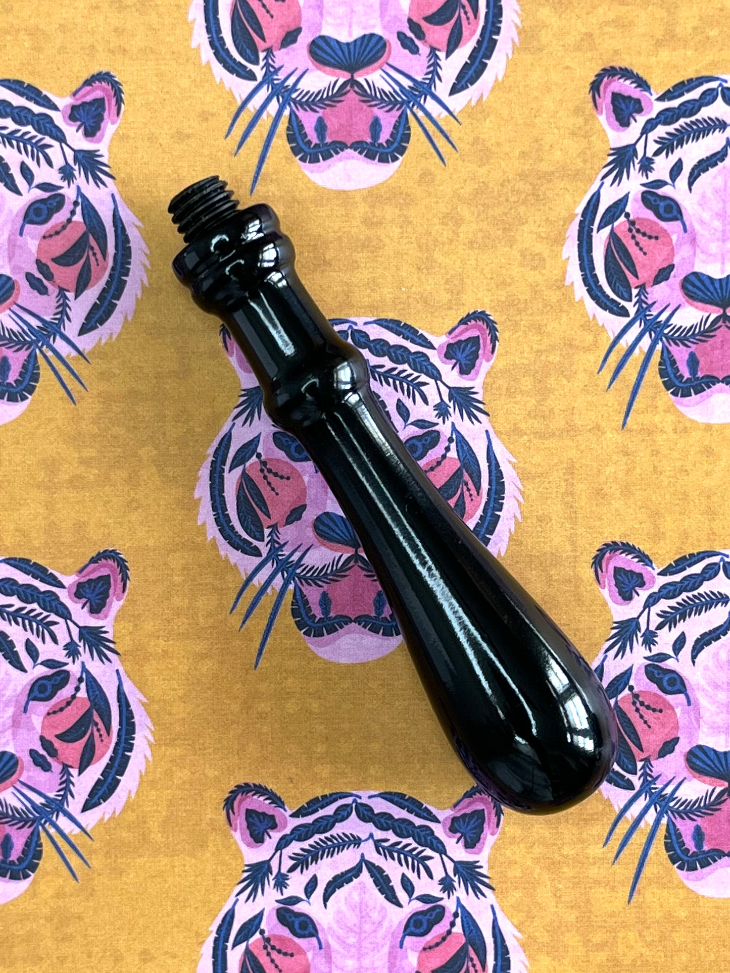 Back in Black Handle