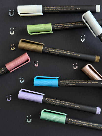 Metallic Markers Set