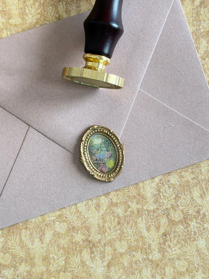 Oval Elegance