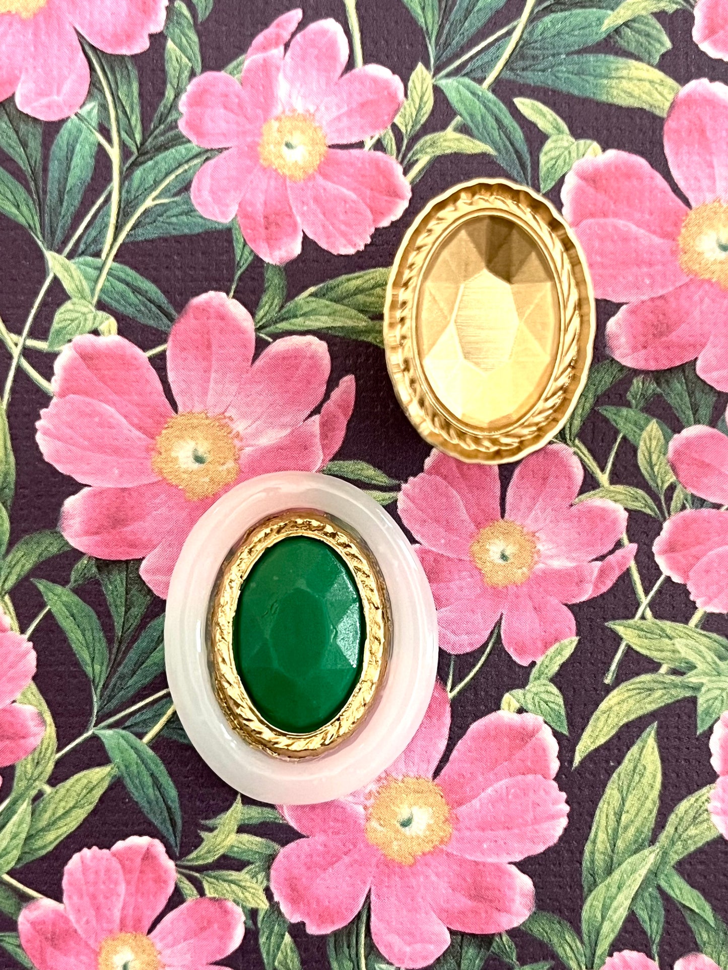 Jeweled Oval