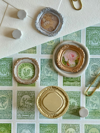 Round Square Frame